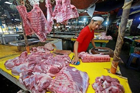 pork ban cebu pacific update today|Cebu extends ban on entry of pork, live hogs from .